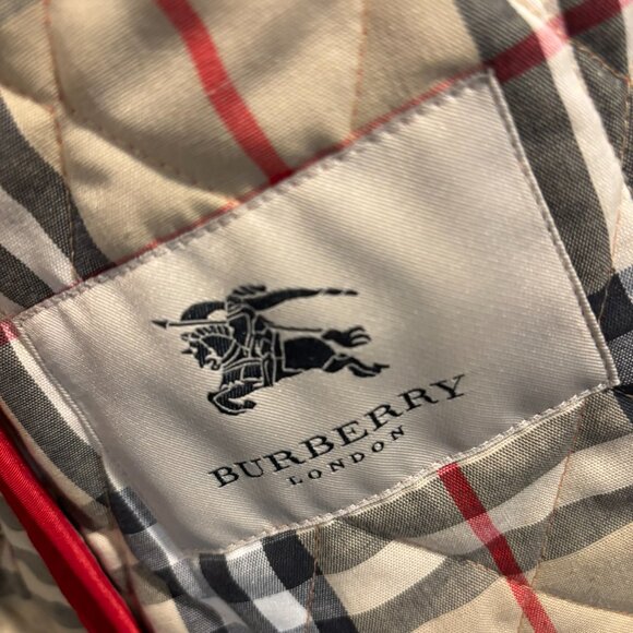 Burberry London Nova Check Lined Diamond Quilted Jacket Red Size S EUC - Picture 3 of 6